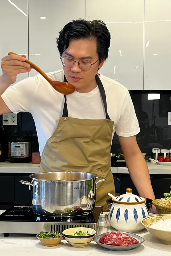 Có chị nào thèm bún riêu không ạ?